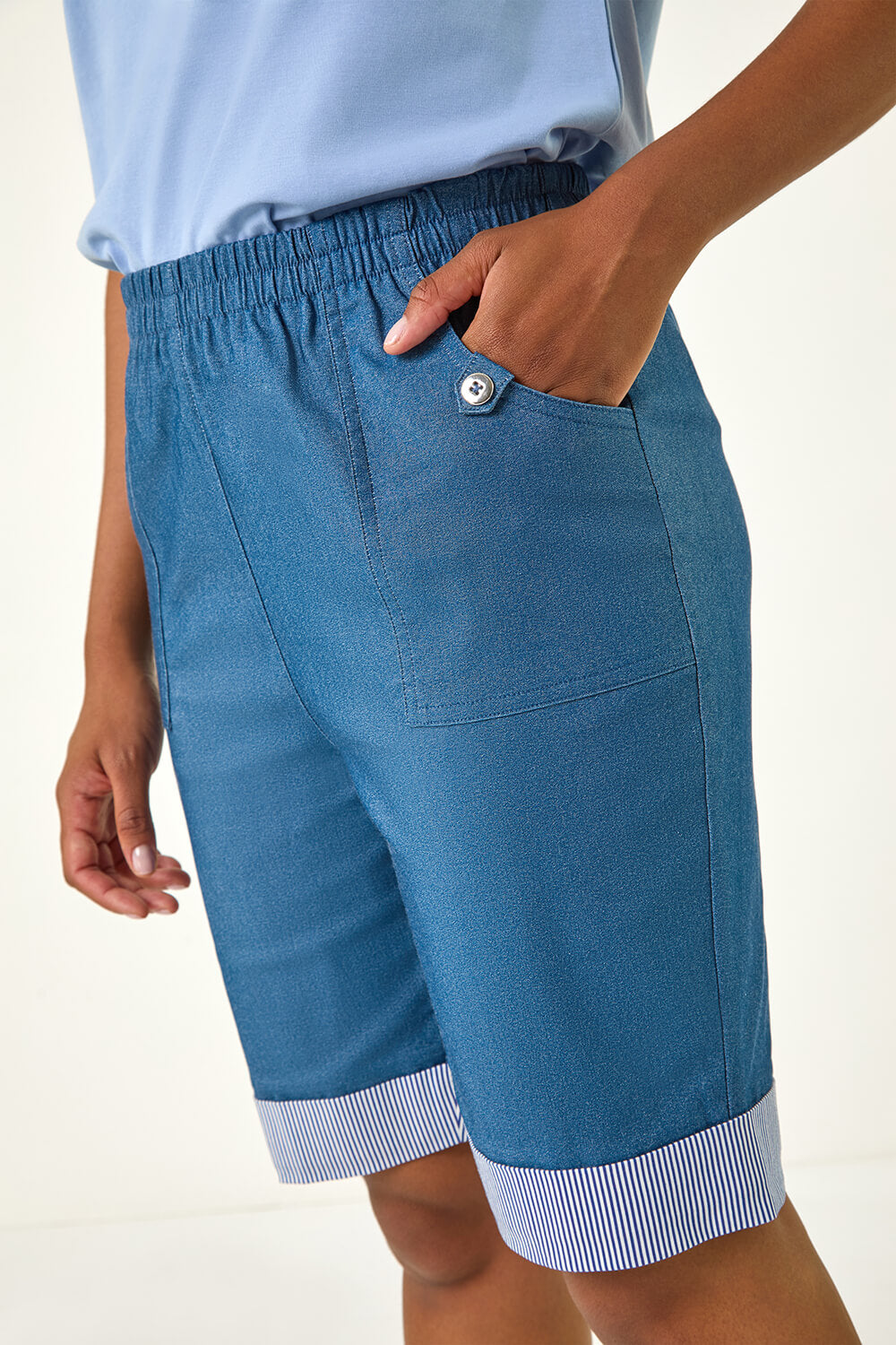 Bengaline Turn Up Stripe Stretch Shorts