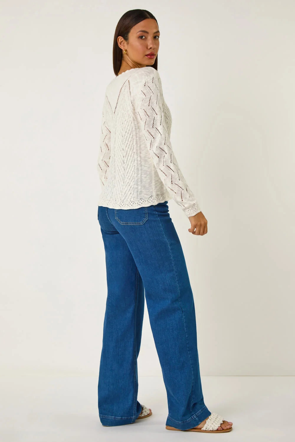 Scallop V-Neck Knit Jumper