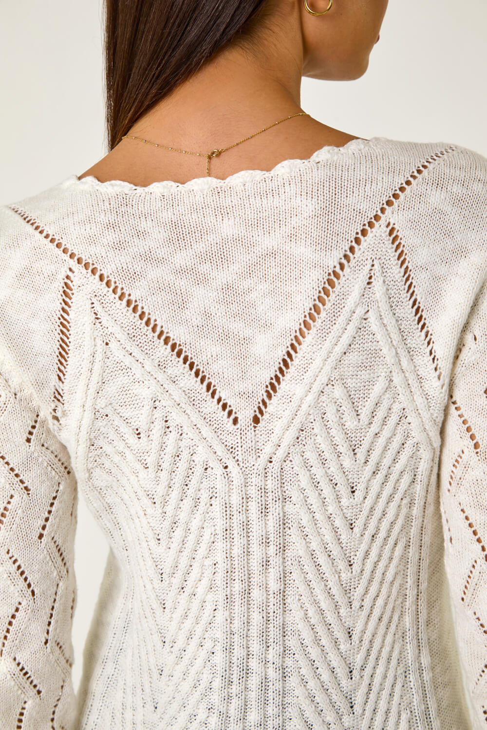 Scallop V-Neck Knit Jumper
