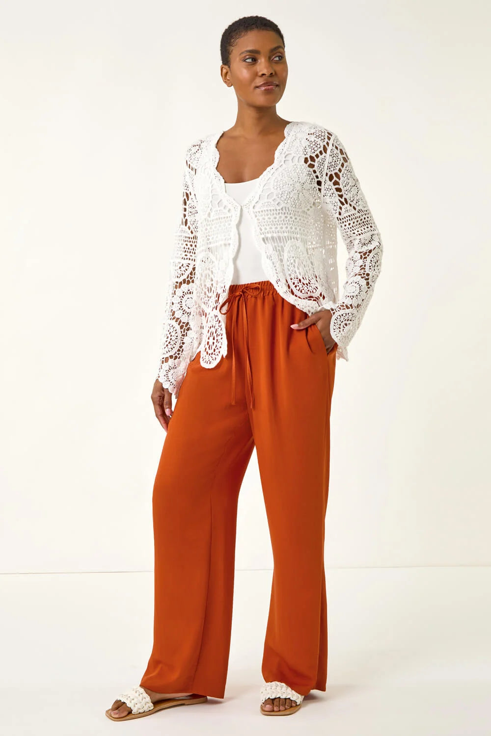 Elastic Waist Wide Leg Pocket Trouser